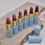 رژ لب جامد کیکو میلانو مدل بریجرتون Bridgerton ballroom beauty satin shine lipstick kiko milano - Image 4